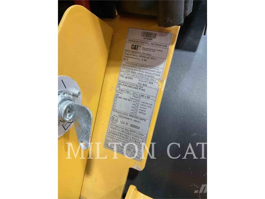 CAT 906 ホイールローダー・タイヤショベル