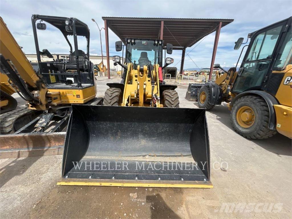 CAT 906 ホイールローダー・タイヤショベル