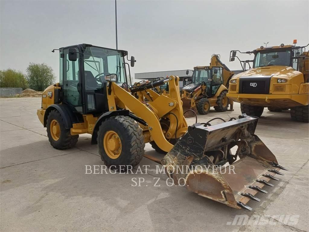 CAT 906 M ホイールローダー・タイヤショベル