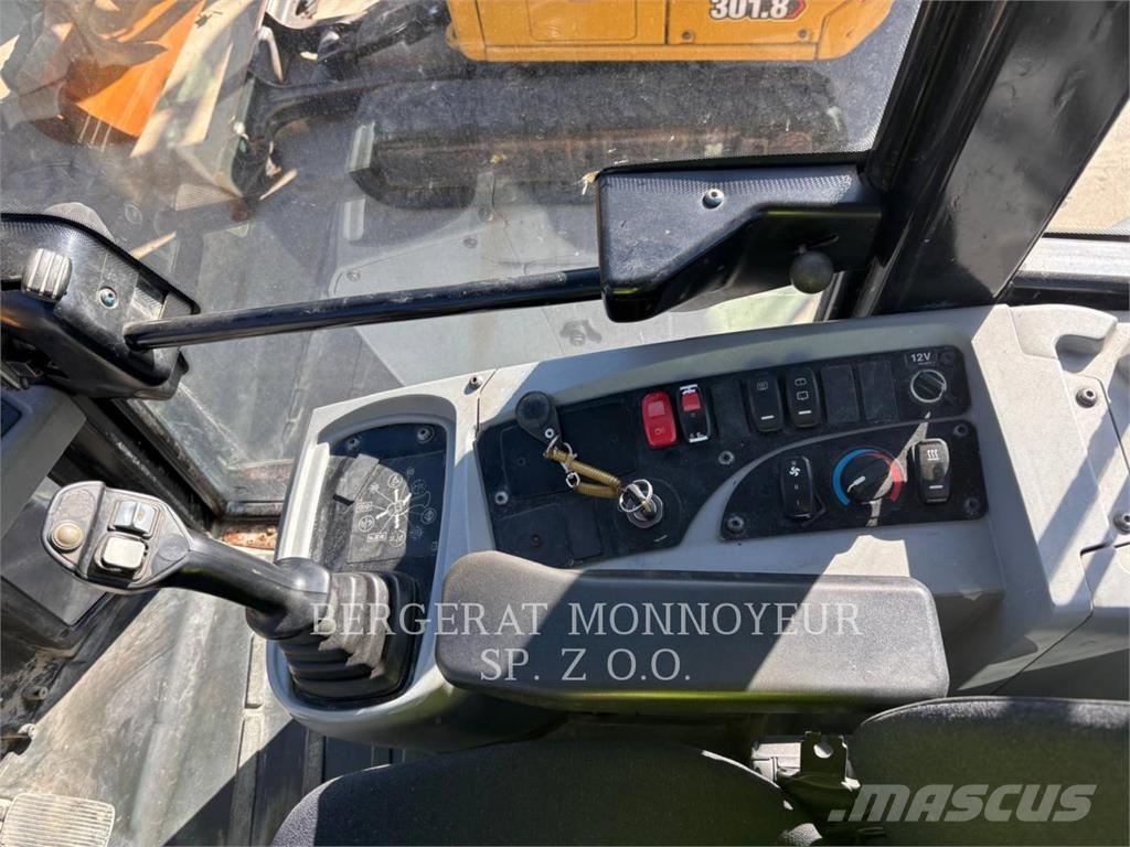 CAT 906M ホイールローダー・タイヤショベル