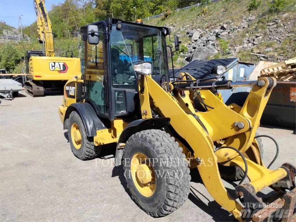 CAT 906M ホイールローダー・タイヤショベル