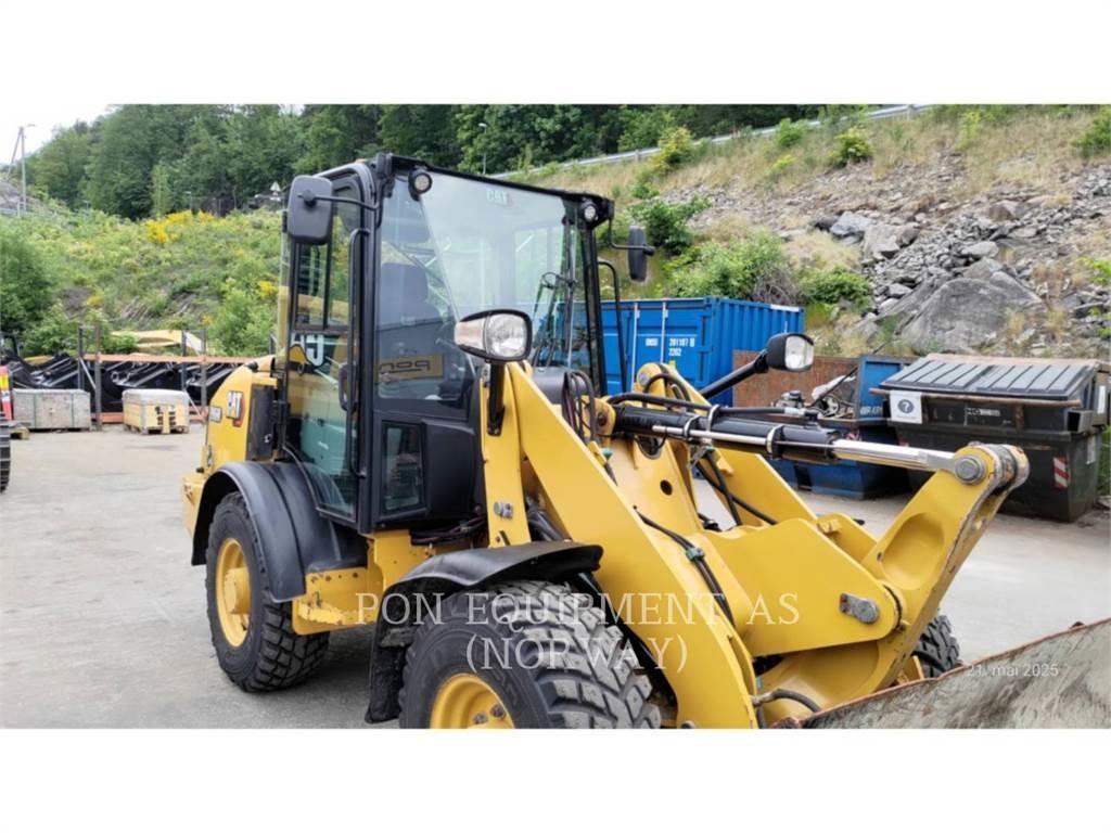 CAT 906M ホイールローダー・タイヤショベル