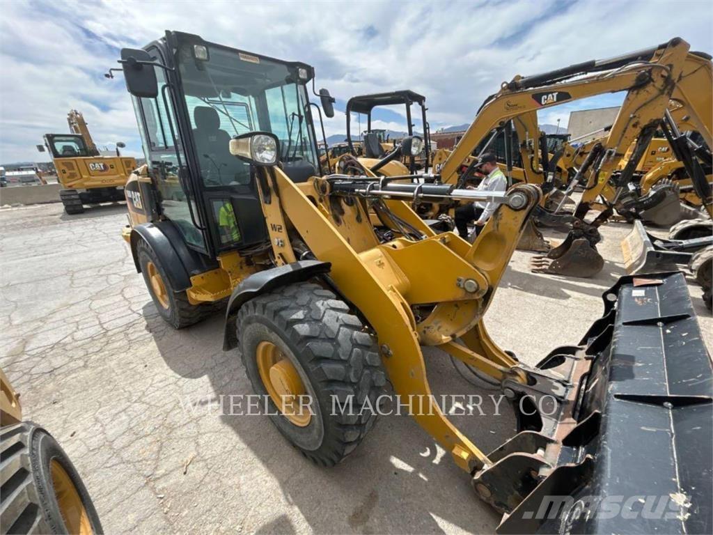 CAT 906M ホイールローダー・タイヤショベル
