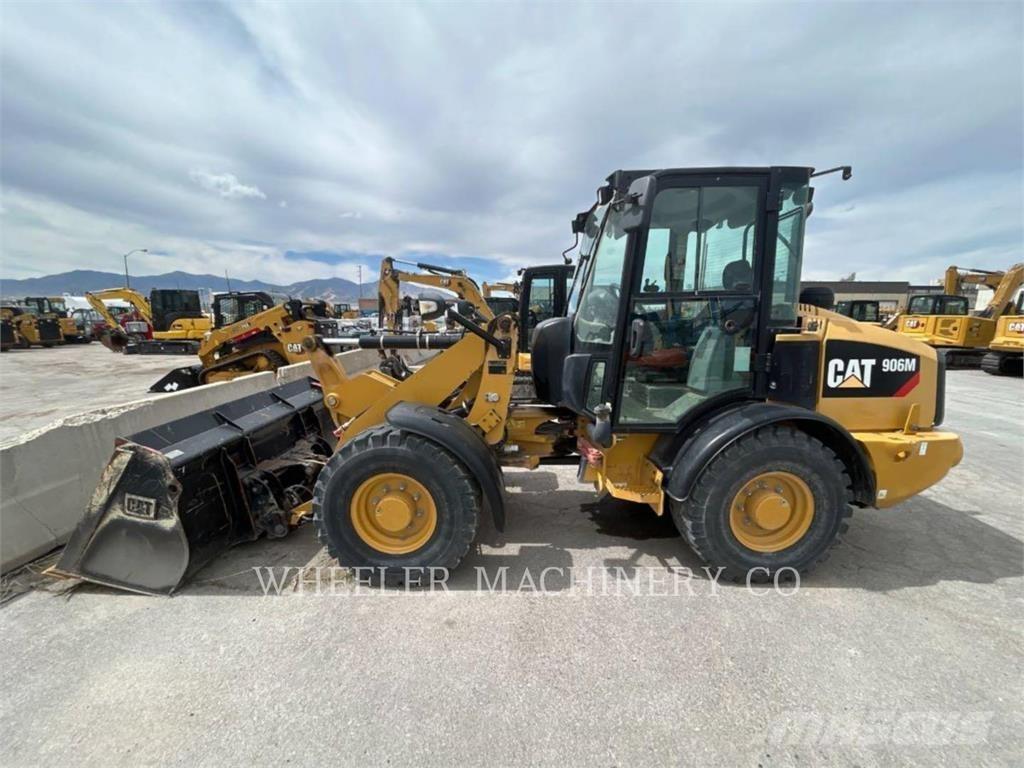 CAT 906M ホイールローダー・タイヤショベル