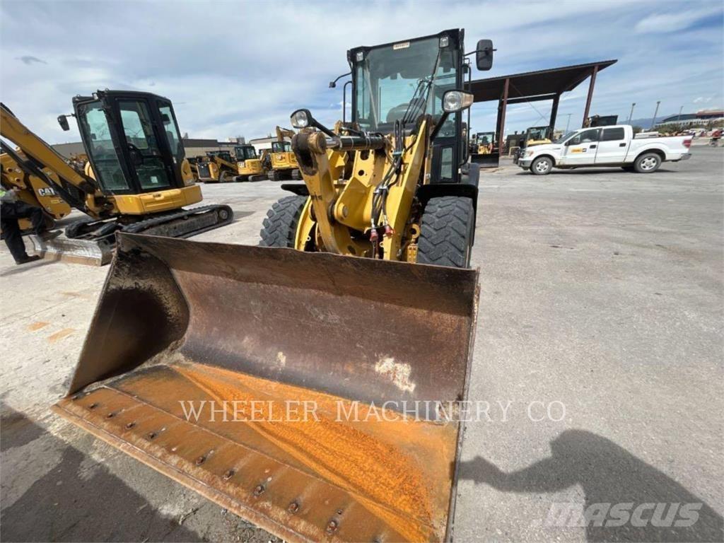 CAT 906M ホイールローダー・タイヤショベル