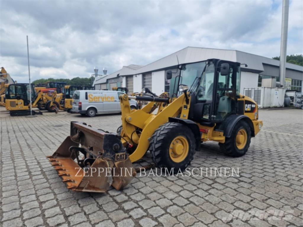 CAT 906M ホイールローダー・タイヤショベル