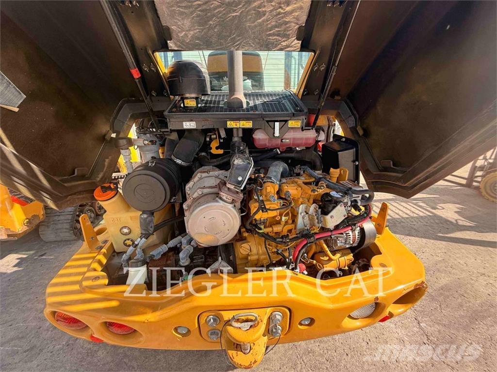 CAT 906M ホイールローダー・タイヤショベル