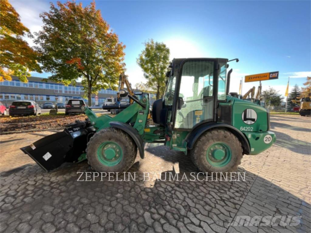 CAT 906M ホイールローダー・タイヤショベル