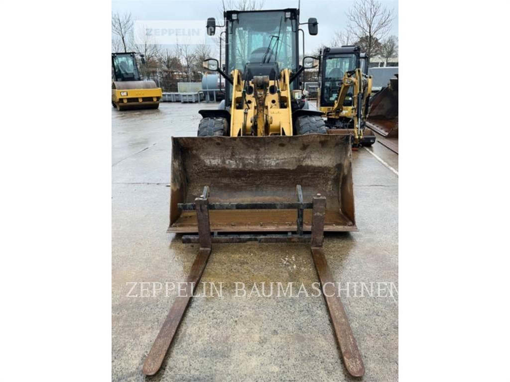 CAT 907M ホイールローダー・タイヤショベル