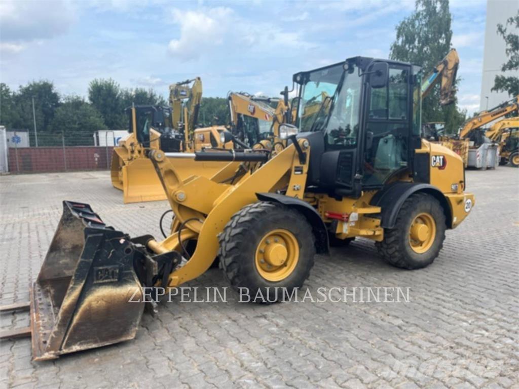 CAT 907M ホイールローダー・タイヤショベル