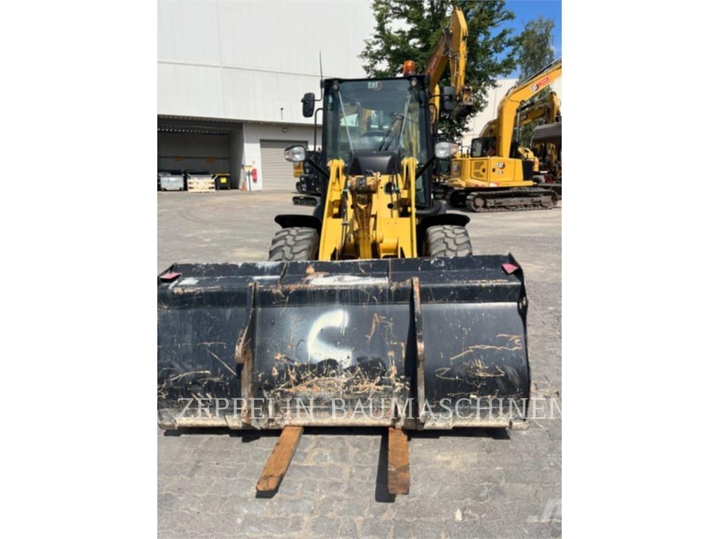 CAT 907M ホイールローダー・タイヤショベル