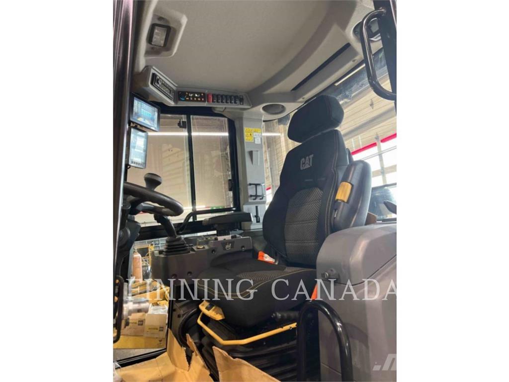 CAT 908 ホイールローダー・タイヤショベル