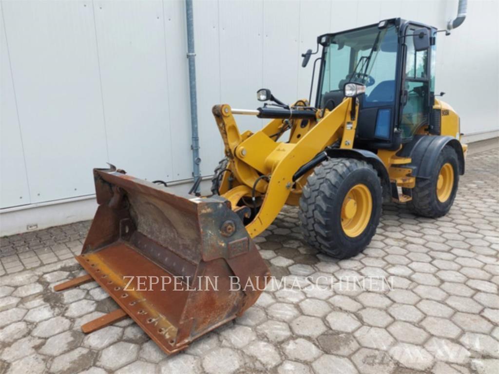 CAT 908M ホイールローダー・タイヤショベル
