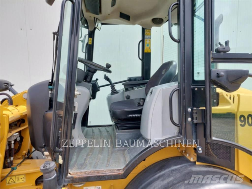 CAT 908M ホイールローダー・タイヤショベル
