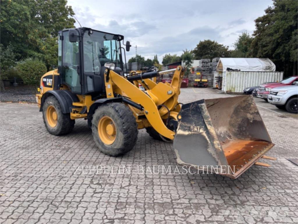CAT 908M ホイールローダー・タイヤショベル
