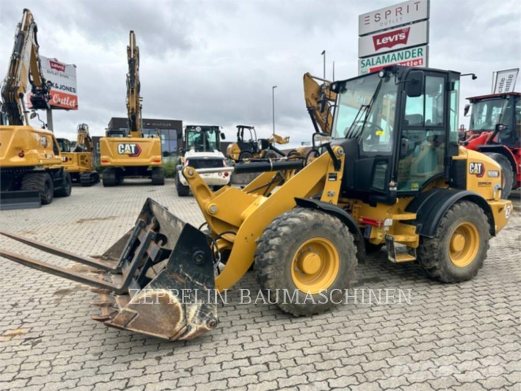 CAT 908M ホイールローダー・タイヤショベル