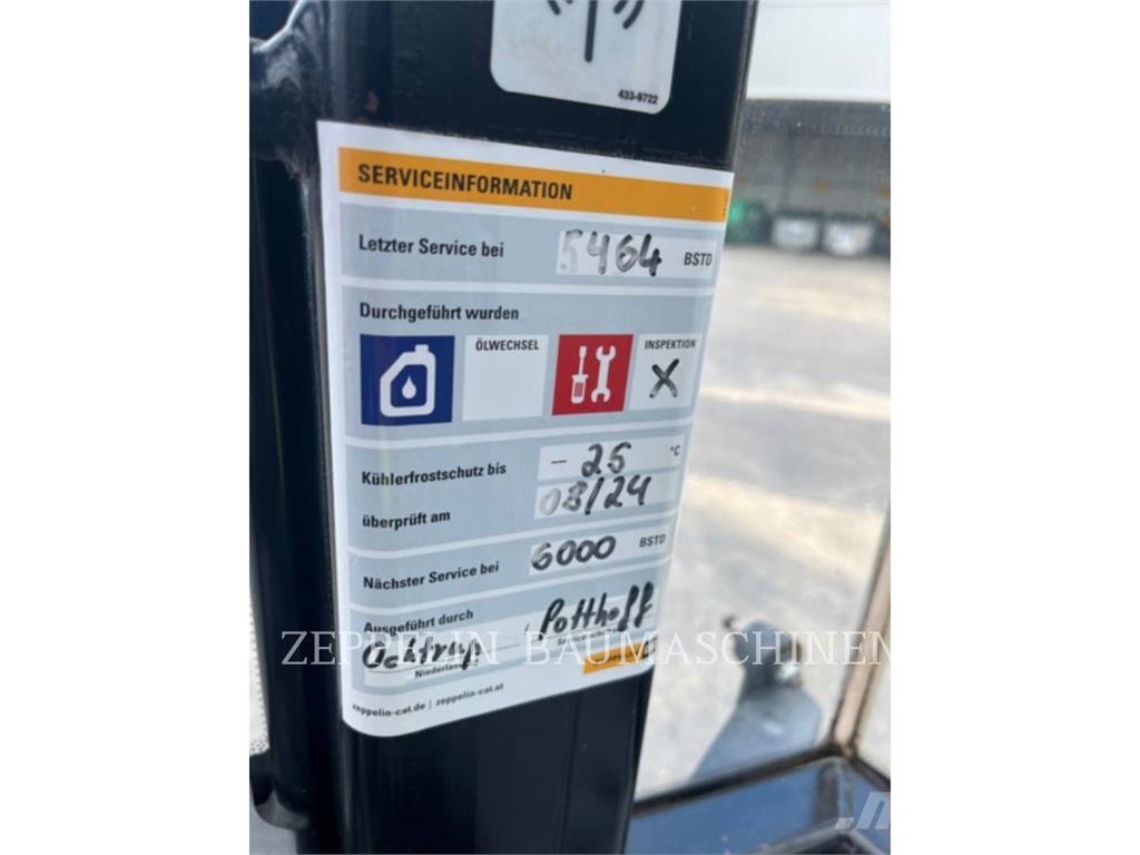 CAT 908M ホイールローダー・タイヤショベル