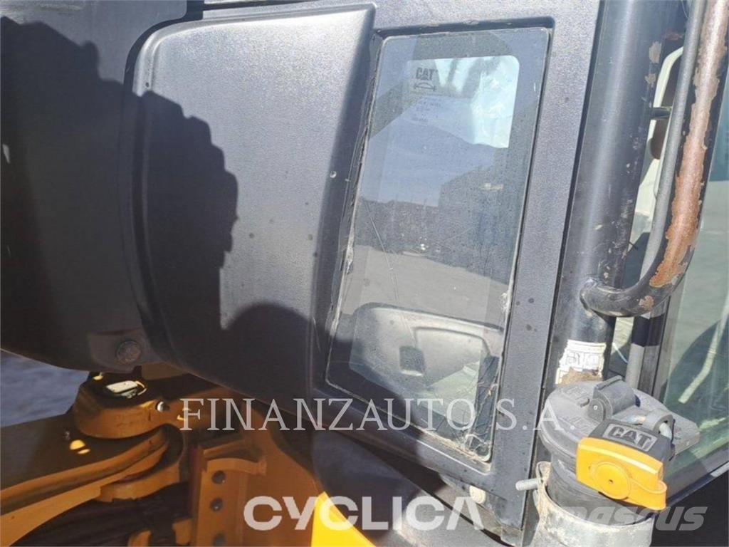 CAT 908M ホイールローダー・タイヤショベル