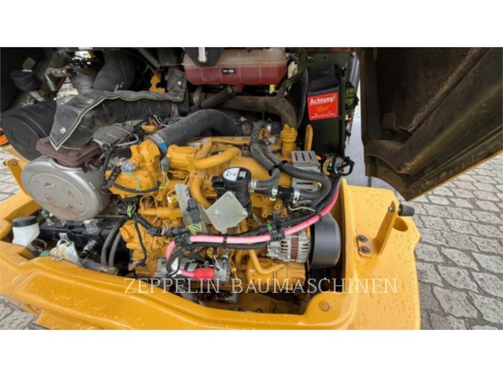 CAT 908M ホイールローダー・タイヤショベル