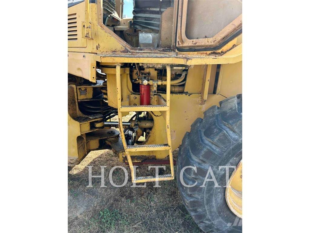 CAT 918F ホイールローダー・タイヤショベル
