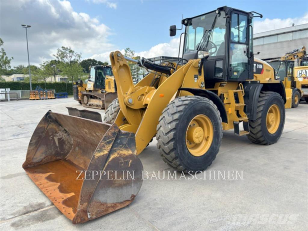 CAT 918M ホイールローダー・タイヤショベル