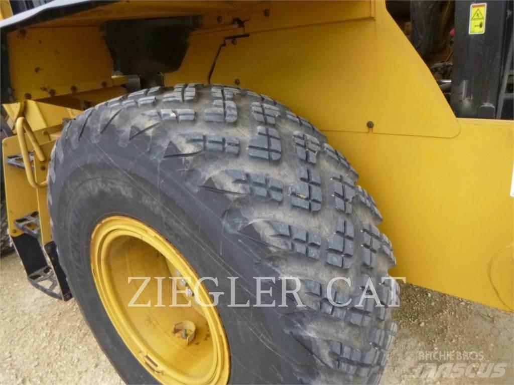 CAT 926M ホイールローダー・タイヤショベル