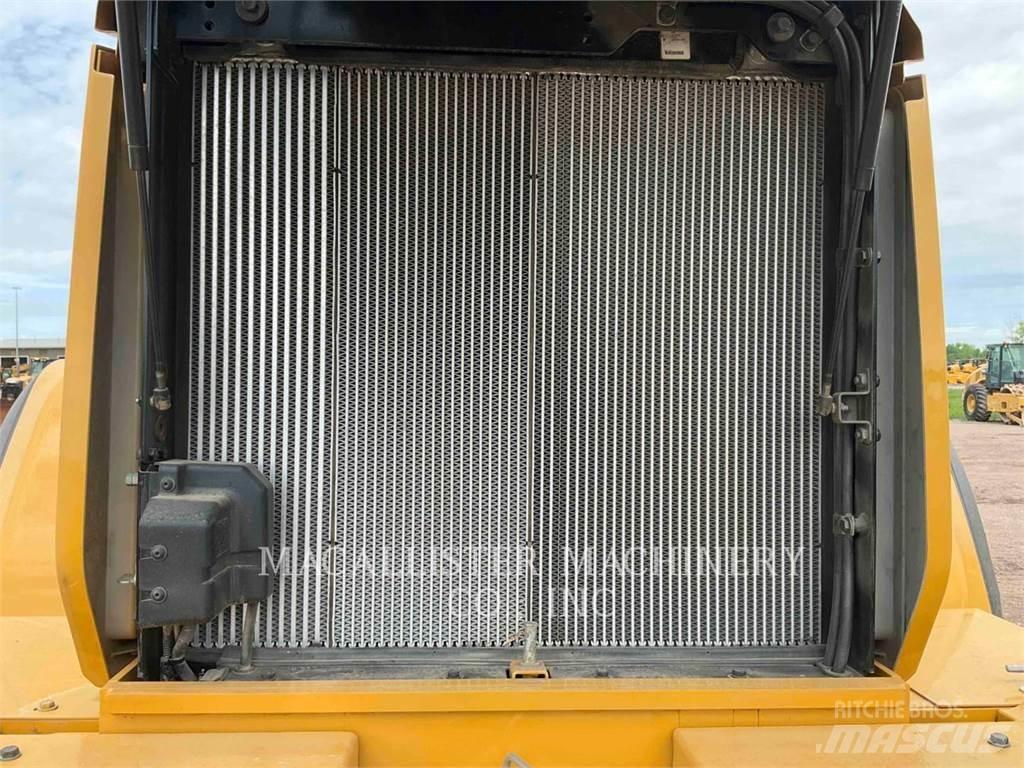 CAT 926M ホイールローダー・タイヤショベル
