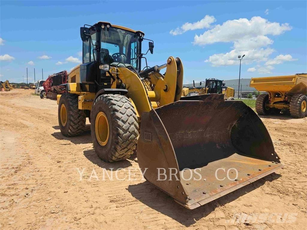 CAT 926M ホイールローダー・タイヤショベル