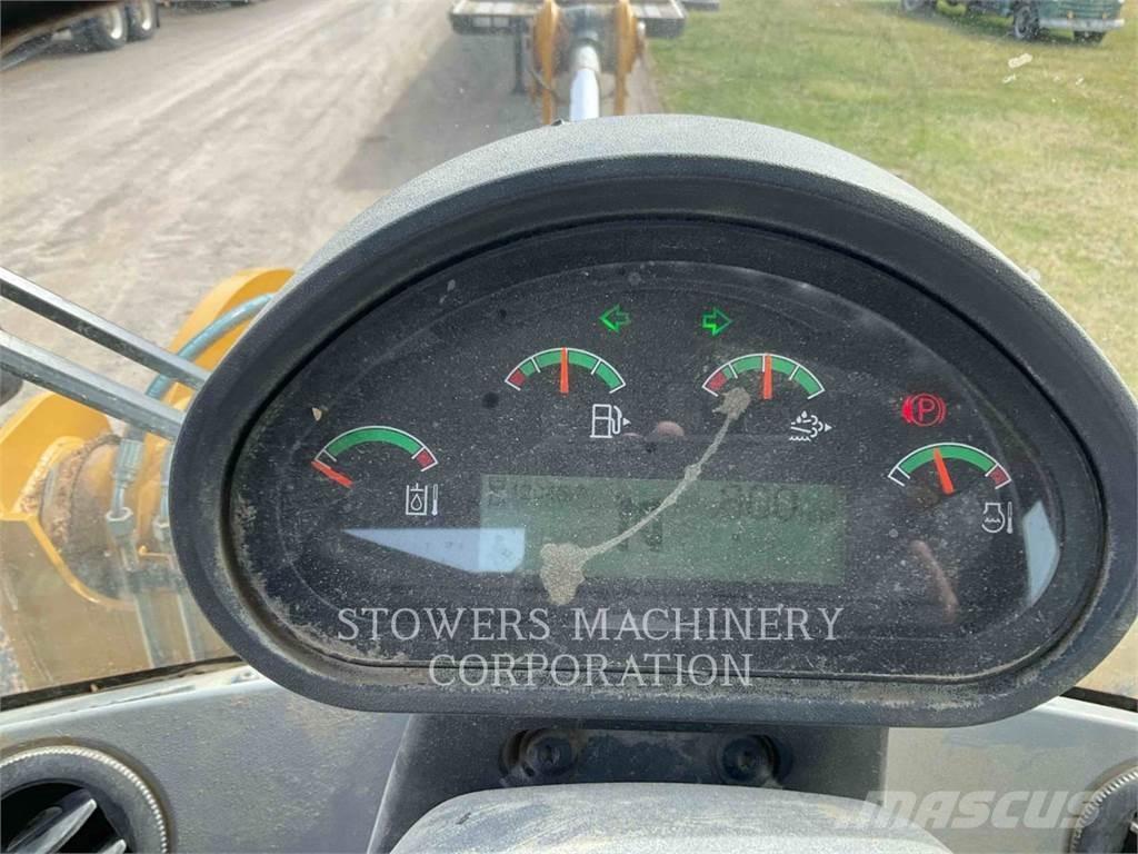 CAT 926M ホイールローダー・タイヤショベル