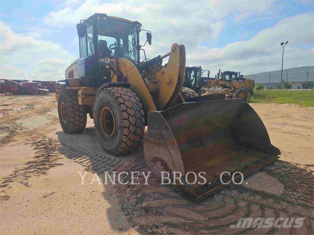 CAT 926M ホイールローダー・タイヤショベル