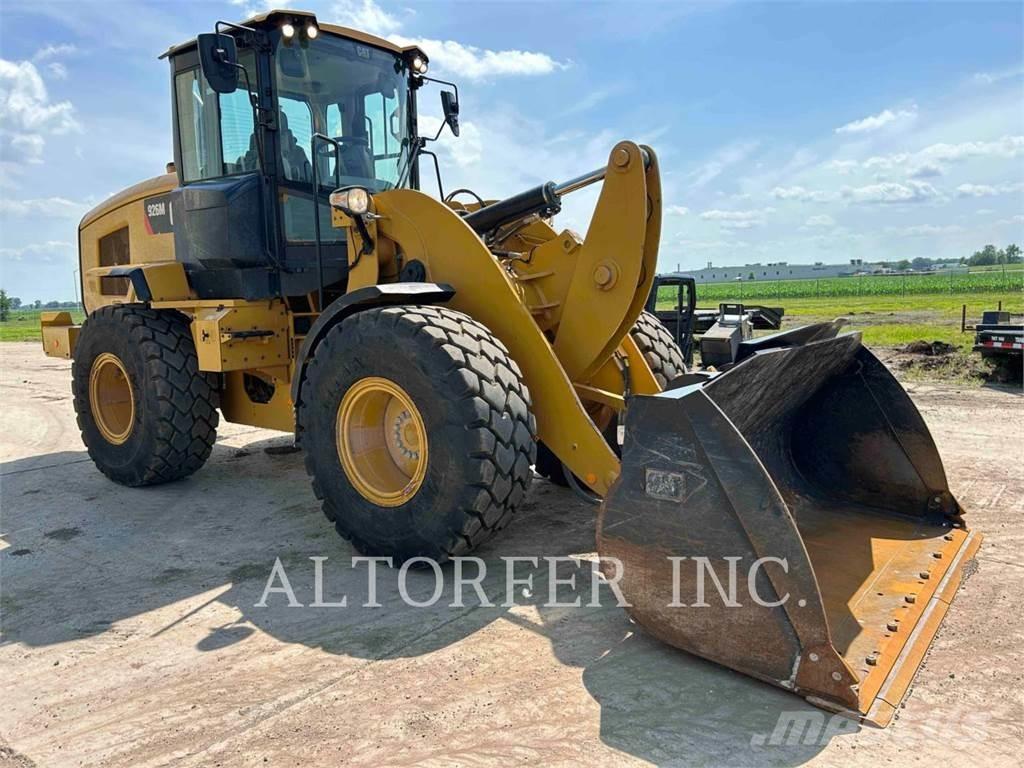 CAT 926M ホイールローダー・タイヤショベル