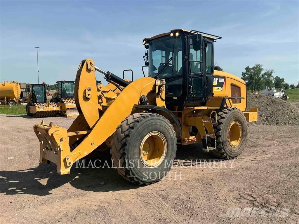 CAT 926M ホイールローダー・タイヤショベル