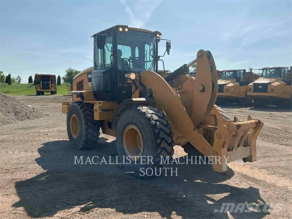 CAT 926M ホイールローダー・タイヤショベル
