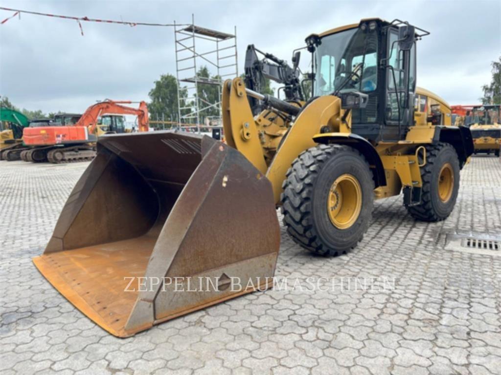 CAT 926M ホイールローダー・タイヤショベル
