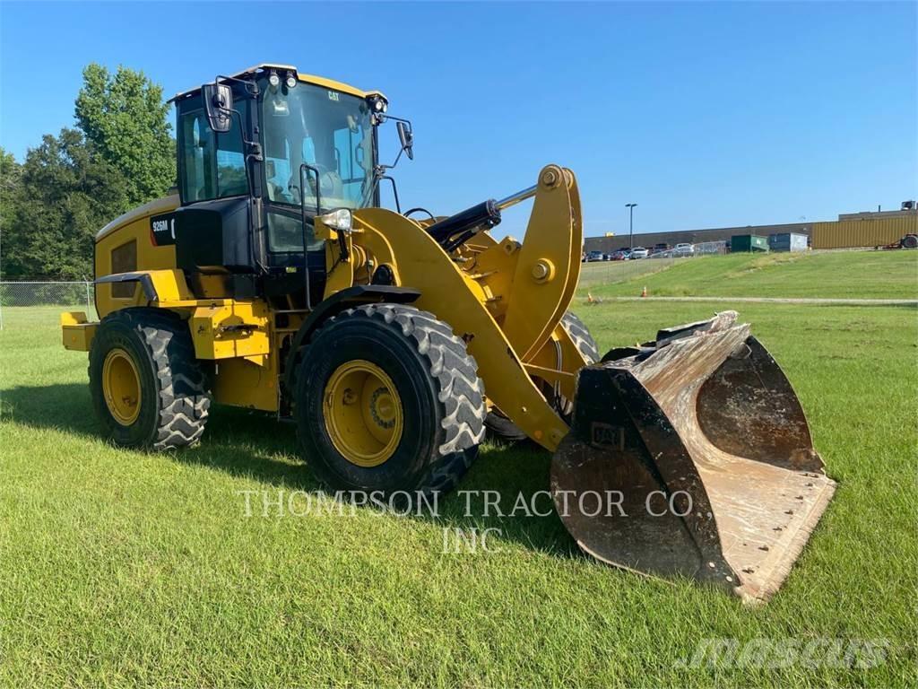 CAT 926M ホイールローダー・タイヤショベル
