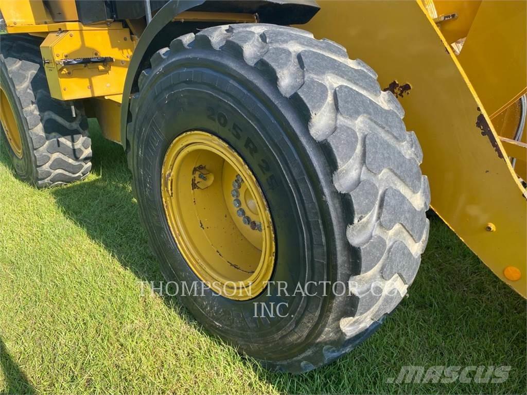 CAT 926M ホイールローダー・タイヤショベル