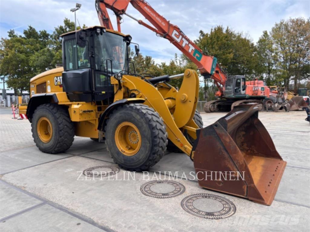CAT 926M ホイールローダー・タイヤショベル