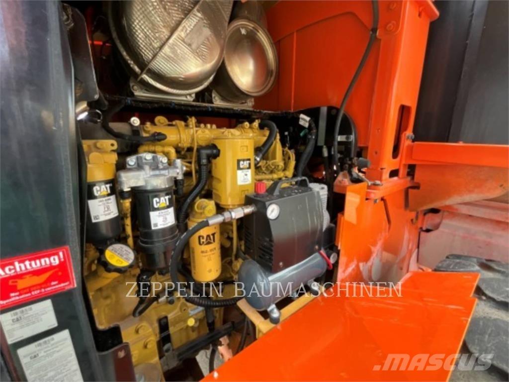CAT 926M ホイールローダー・タイヤショベル