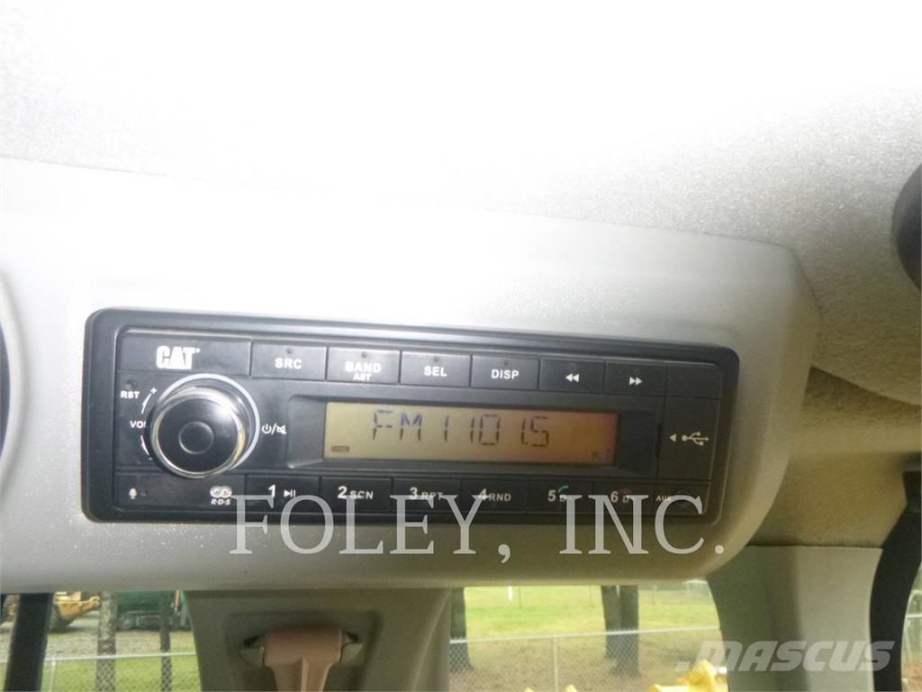 CAT 926M ホイールローダー・タイヤショベル