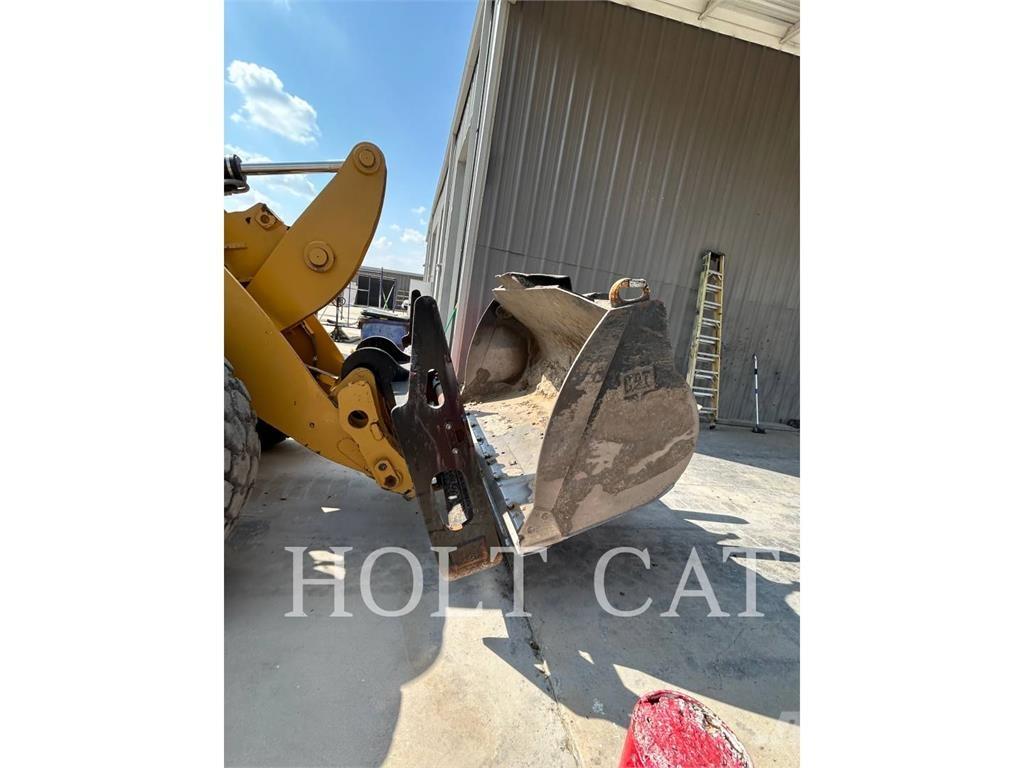 CAT 926M ホイールローダー・タイヤショベル