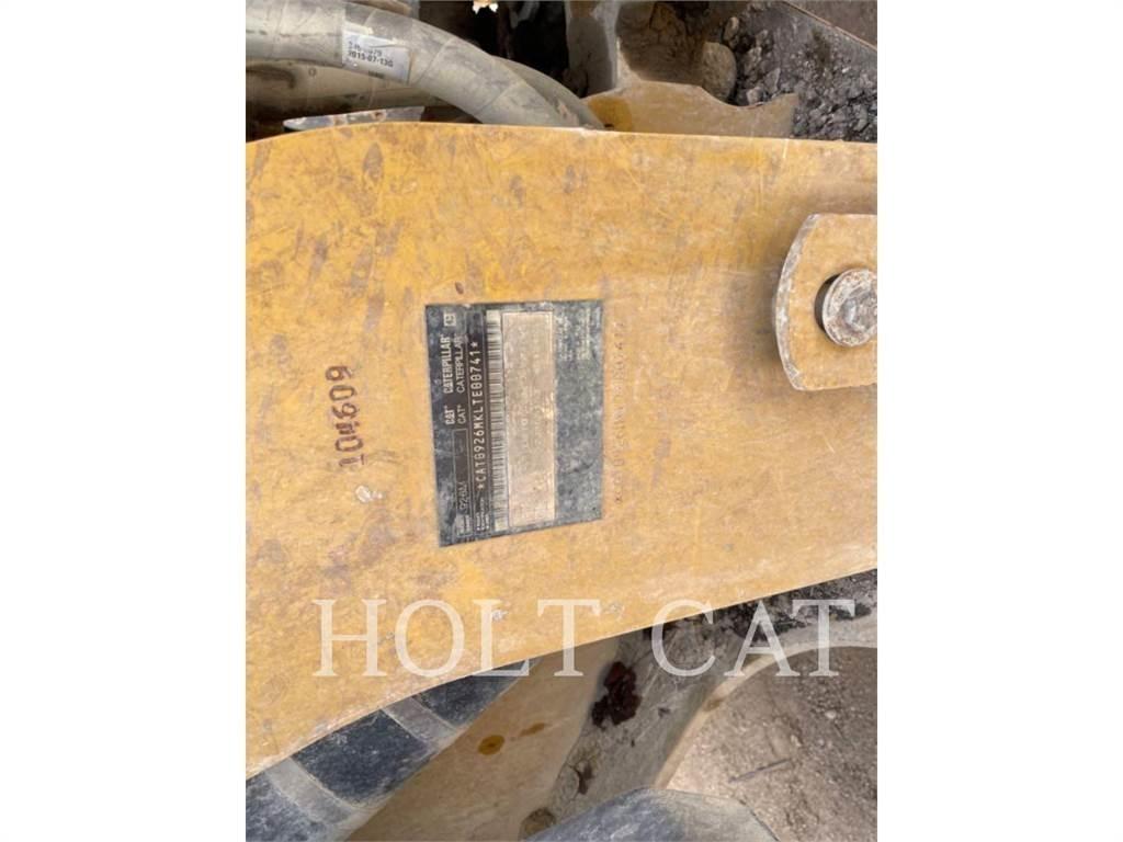 CAT 926M QC ホイールローダー・タイヤショベル