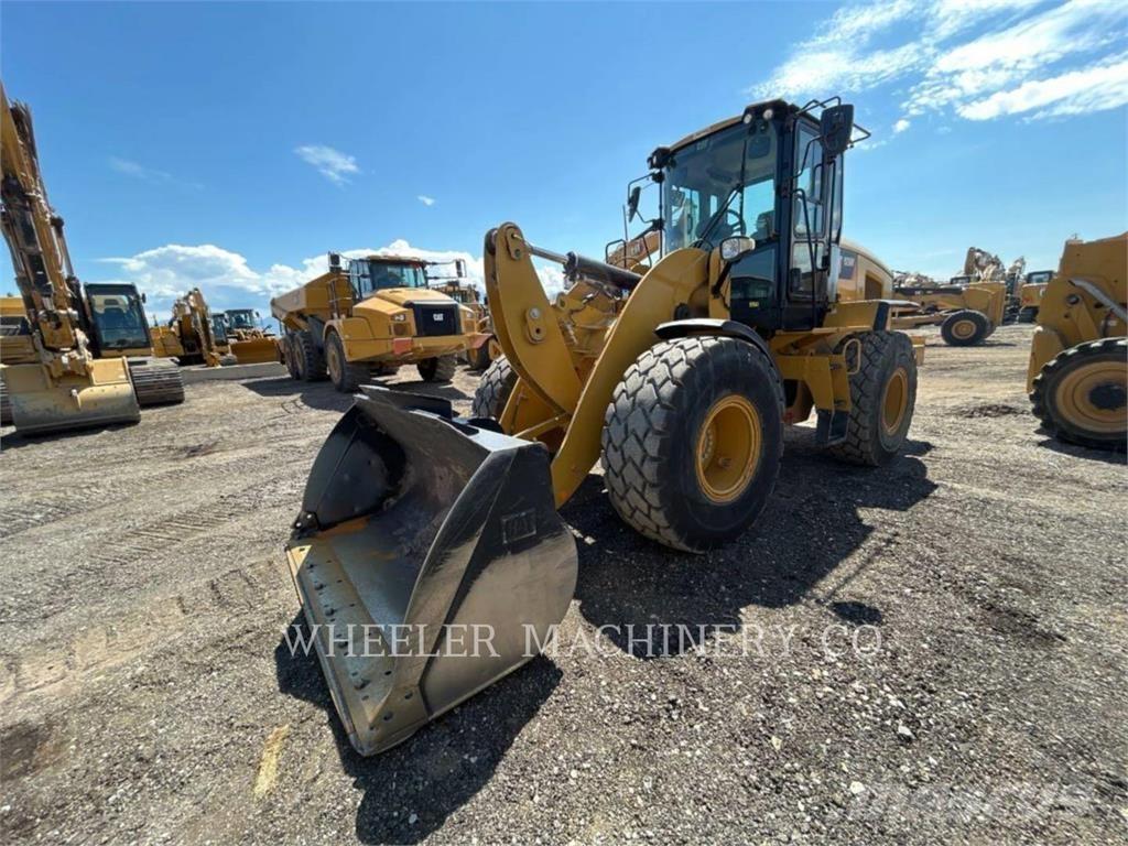 CAT 926M QC ホイールローダー・タイヤショベル