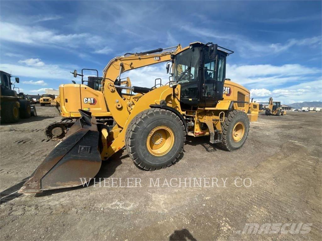CAT 926M QC ホイールローダー・タイヤショベル
