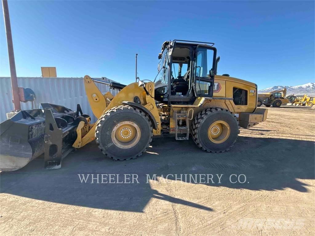 CAT 930 QC ホイールローダー・タイヤショベル
