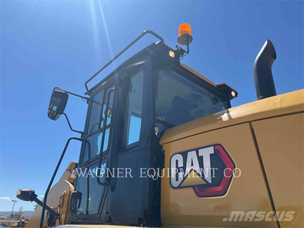 CAT 930M ホイールローダー・タイヤショベル