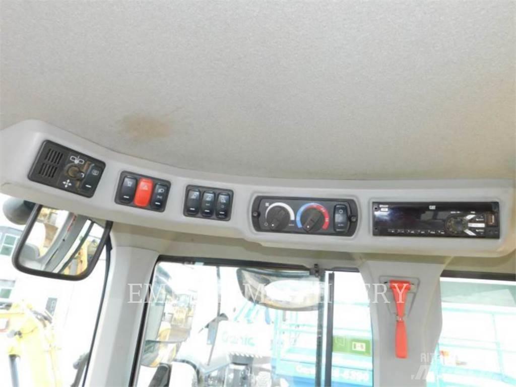 CAT 930M FC ホイールローダー・タイヤショベル