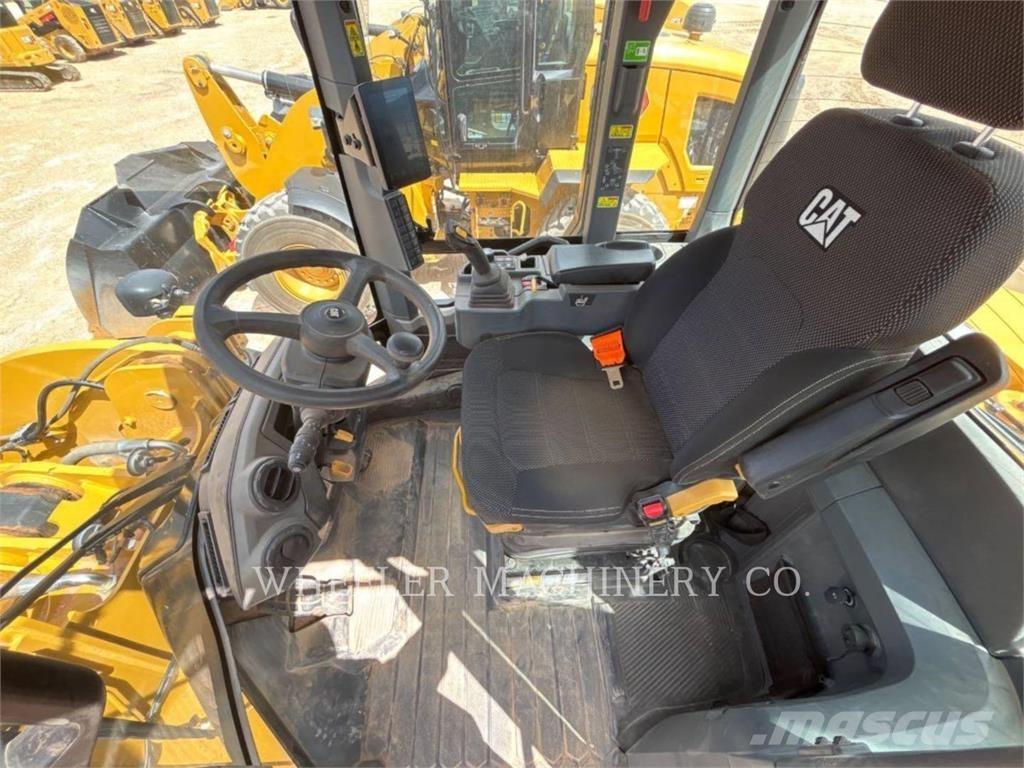 CAT 938 QC ホイールローダー・タイヤショベル