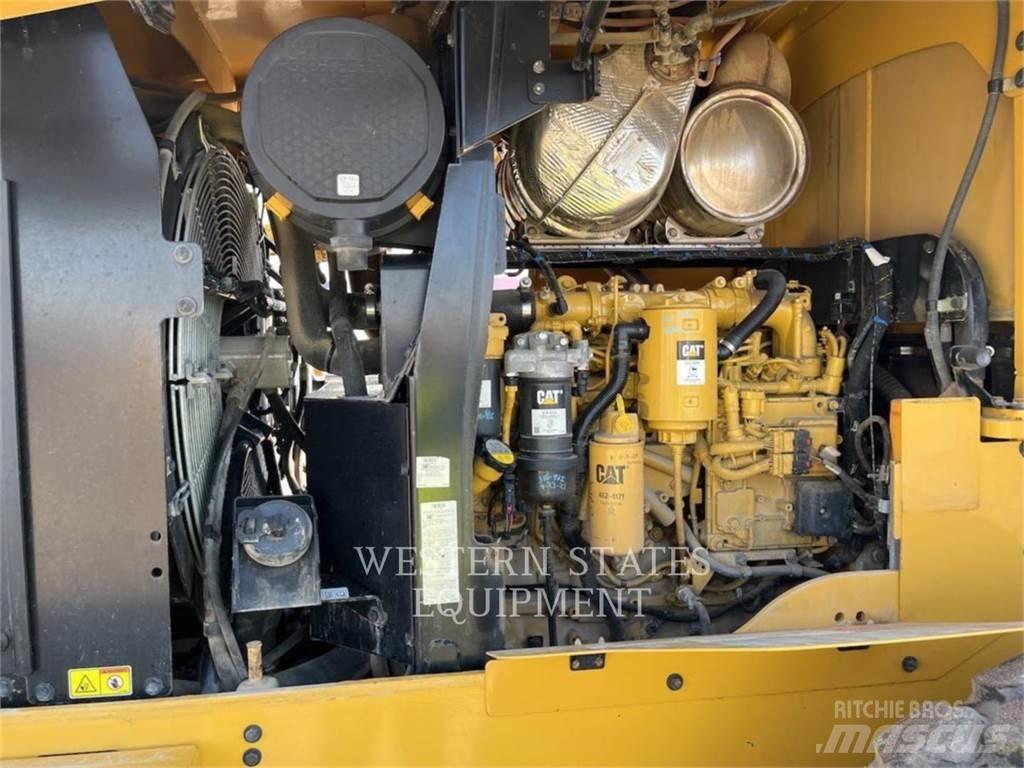 CAT 938M ホイールローダー・タイヤショベル