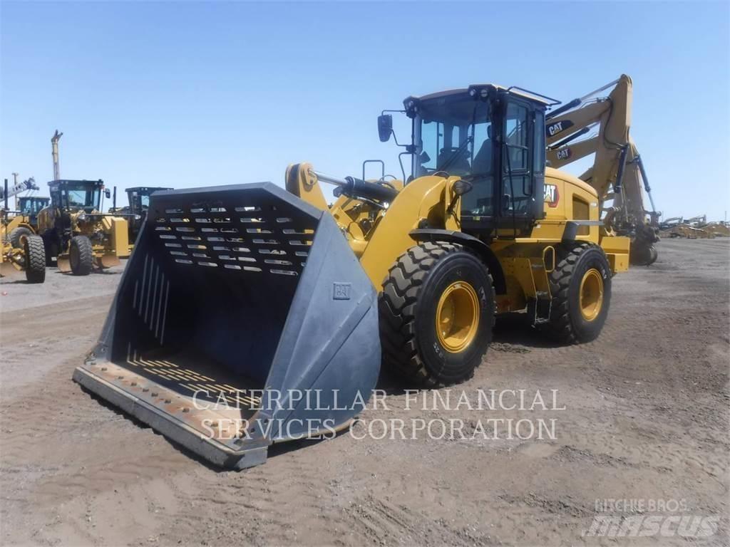 CAT 938M ホイールローダー・タイヤショベル