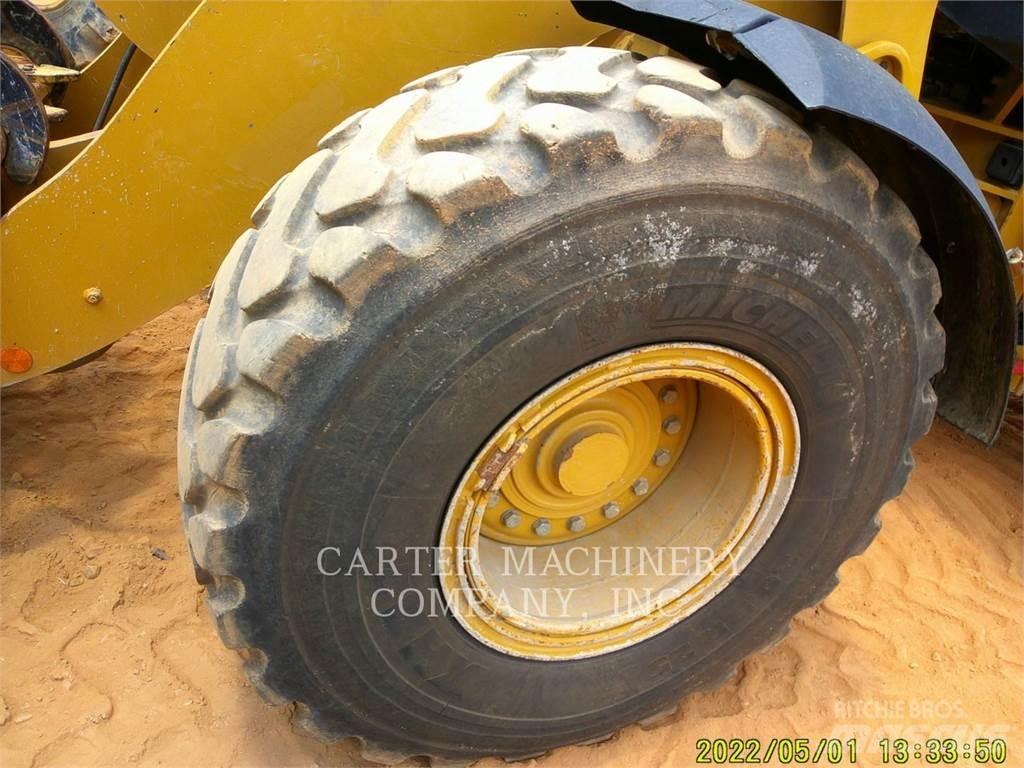 CAT 938M ホイールローダー・タイヤショベル